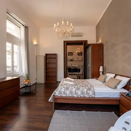 Dandelion Bpest Central Apartman Apartment Budapest